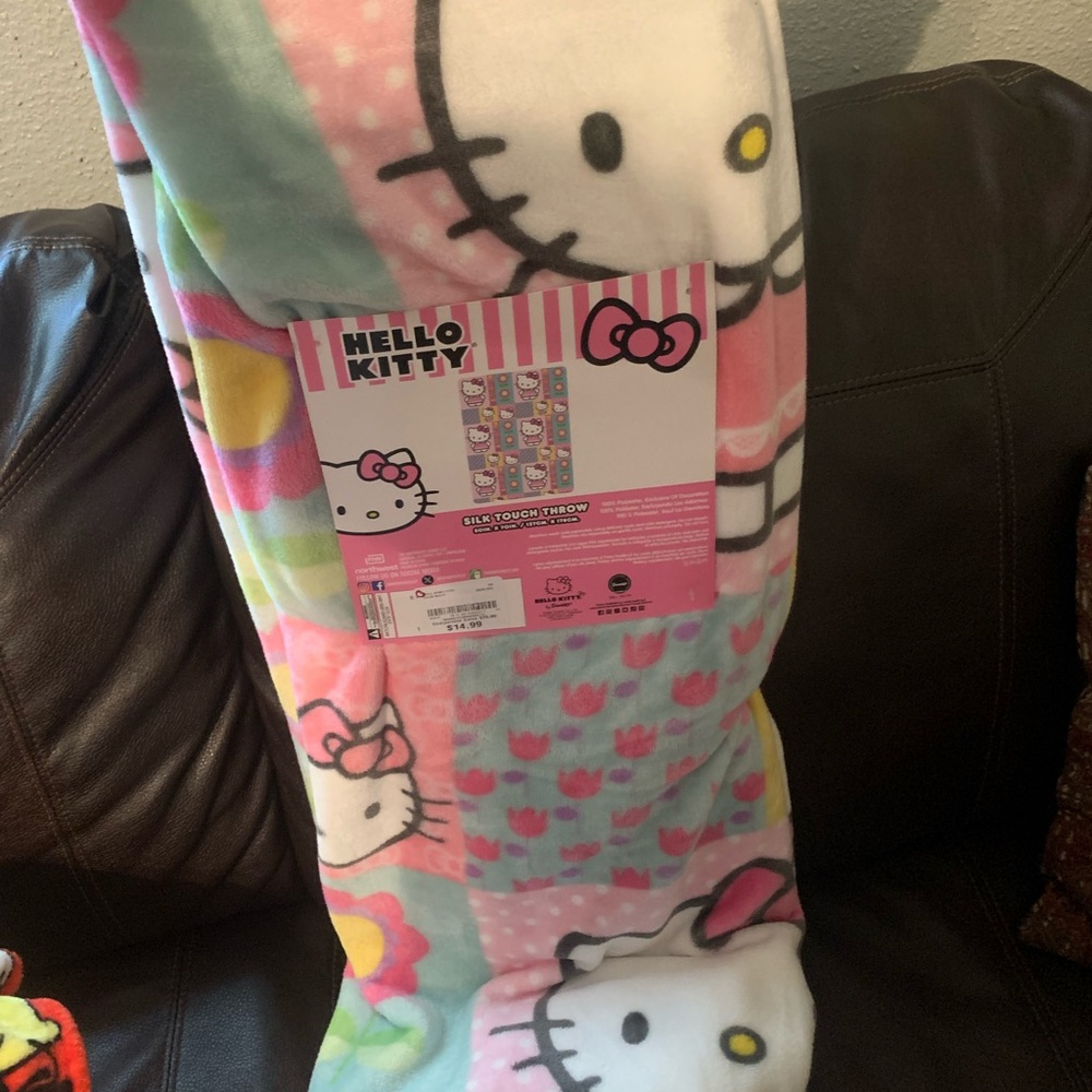 Hello Kitty Plush Throw with Pink and Mint Accents